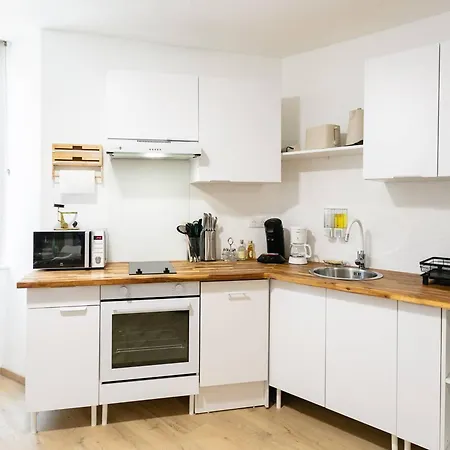 De Caractere, 4 Pers, Village Medieval Martel, Animaux Admis, Wifi Gratuit - Fr-1-828-15 *