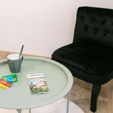 De Caractere, 4 Pers, Village Medieval Martel, Animaux Admis, Wifi Gratuit - Fr-1-828-15 Martel