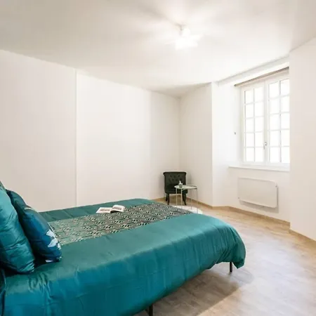 De Caractere, 4 Pers, Village Medieval Martel, Animaux Admis, Wifi Gratuit