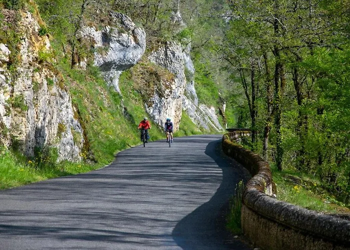 De Caractere, 4 Pers, Village Medieval Martel, Animaux Admis, Wifi Gratuit - Fr-1-828-15 Martel